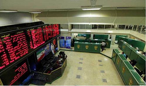 عرضه تیرآهن، میلگرد، سرب و طلا در نخستین روز هفته در بورس کالا 